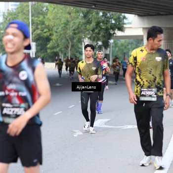 Runner Photo 6460681