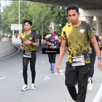 Runner Photo 6460687