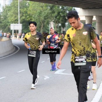 Runner Photo 6460690
