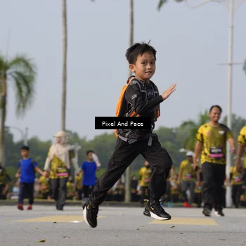 Runner Photo 6460715
