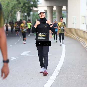Runner Photo 6460717