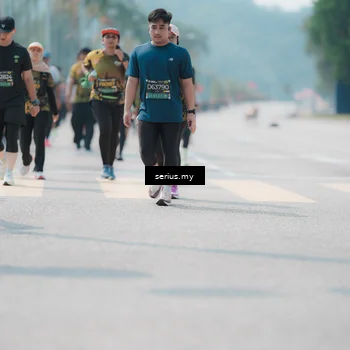 Runner Photo 6460725