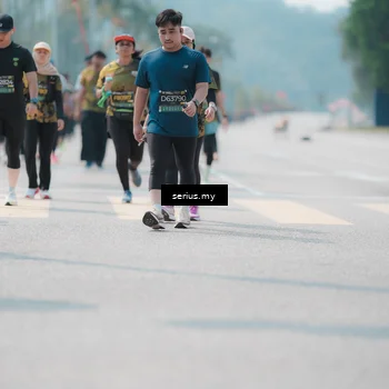 Runner Photo 6460733