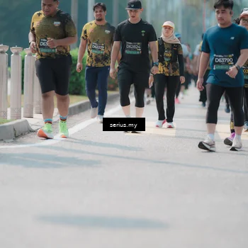 Runner Photo 6460748