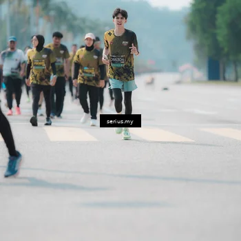 Runner Photo 6460803