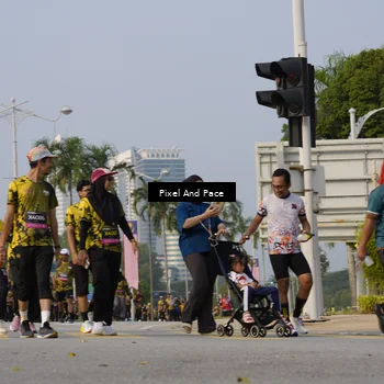 Runner Photo 6460836