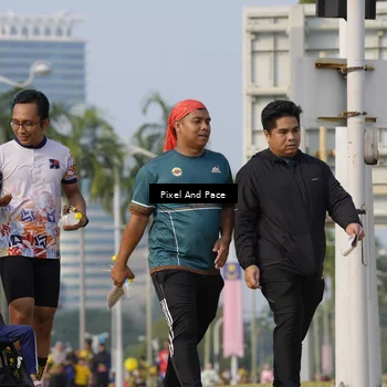 Runner Photo 6460859