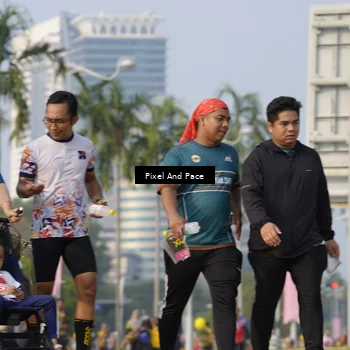 Runner Photo 6460874