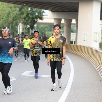 Runner Photo 6460879