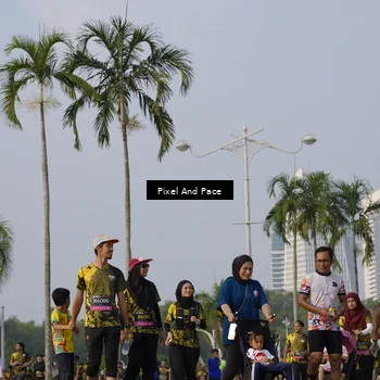 Runner Photo 6460930