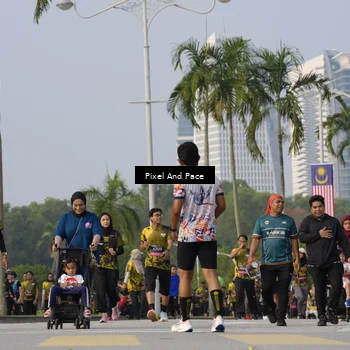 Runner Photo 6460980