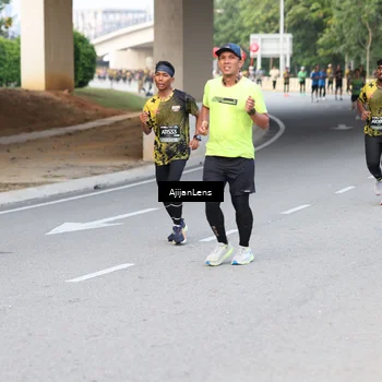Runner Photo 6461080