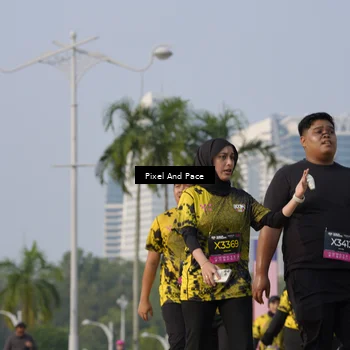 Runner Photo 6461181