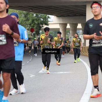 Runner Photo 6461800