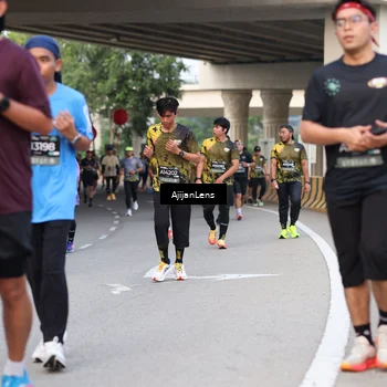 Runner Photo 6461801