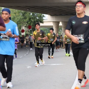 Runner Photo 6461840