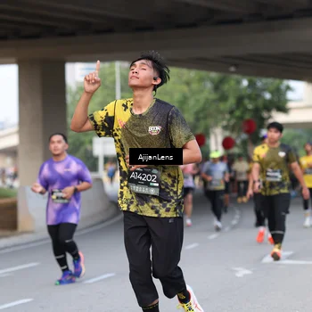Runner Photo 6461855