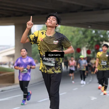 Runner Photo 6461870