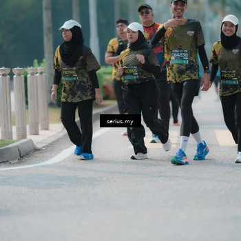 Runner Photo 6462124