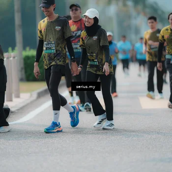 Runner Photo 6462145