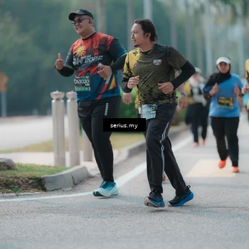 Runner Photo 6462184