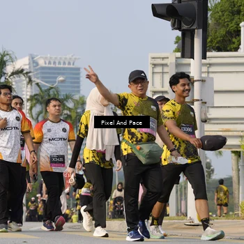 Runner Photo 6462200
