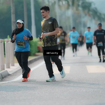 Runner Photo 6462224