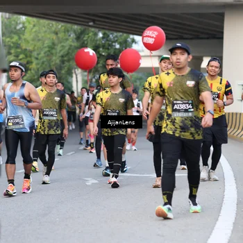 Runner Photo 6462235