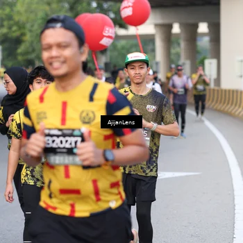Runner Photo 6462275