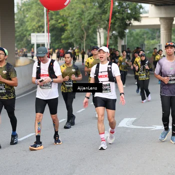 Runner Photo 6462413