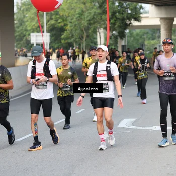 Runner Photo 6462428