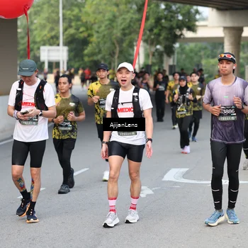 Runner Photo 6462462