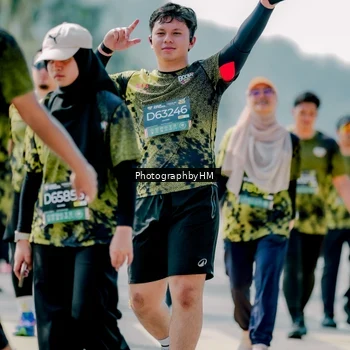 Runner Photo 6462500