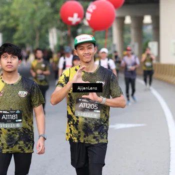Runner Photo 6462581