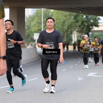 Runner Photo 6462719