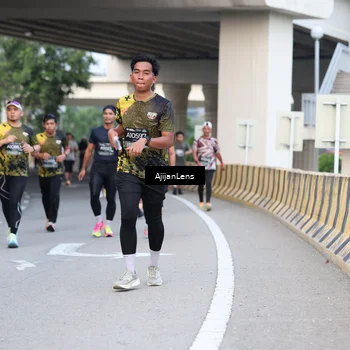 Runner Photo 6462765