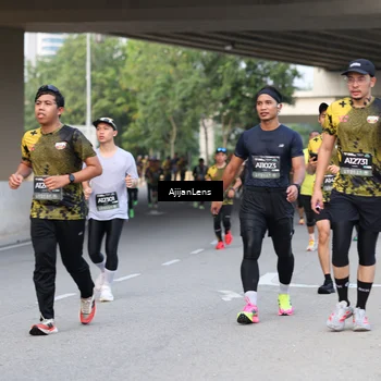 Runner Photo 6462876