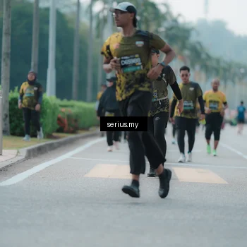 Runner Photo 6462898