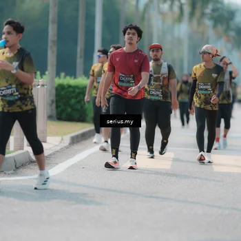 Runner Photo 6463036