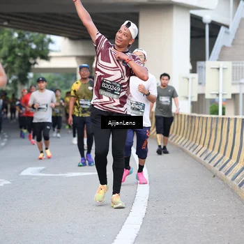 Runner Photo 6463155