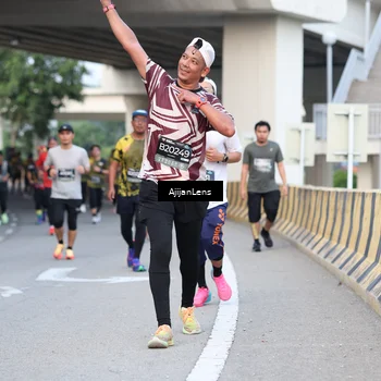 Runner Photo 6463166