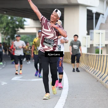 Runner Photo 6463173