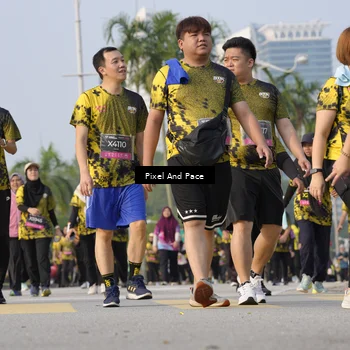 Runner Photo 6463291