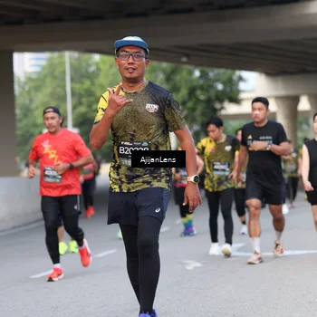 Runner Photo 6463304