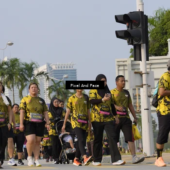 Runner Photo 6463345