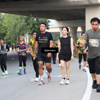 Runner Photo 6463355