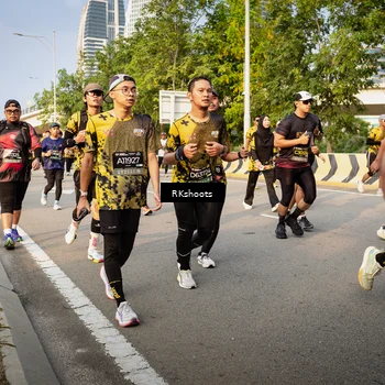 Runner Photo 6463373