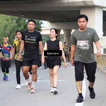 Runner Photo 6463383
