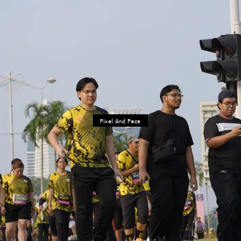 Runner Photo 6463391