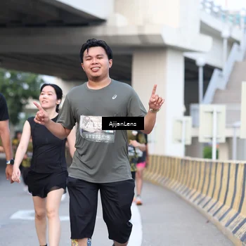 Runner Photo 6463417
